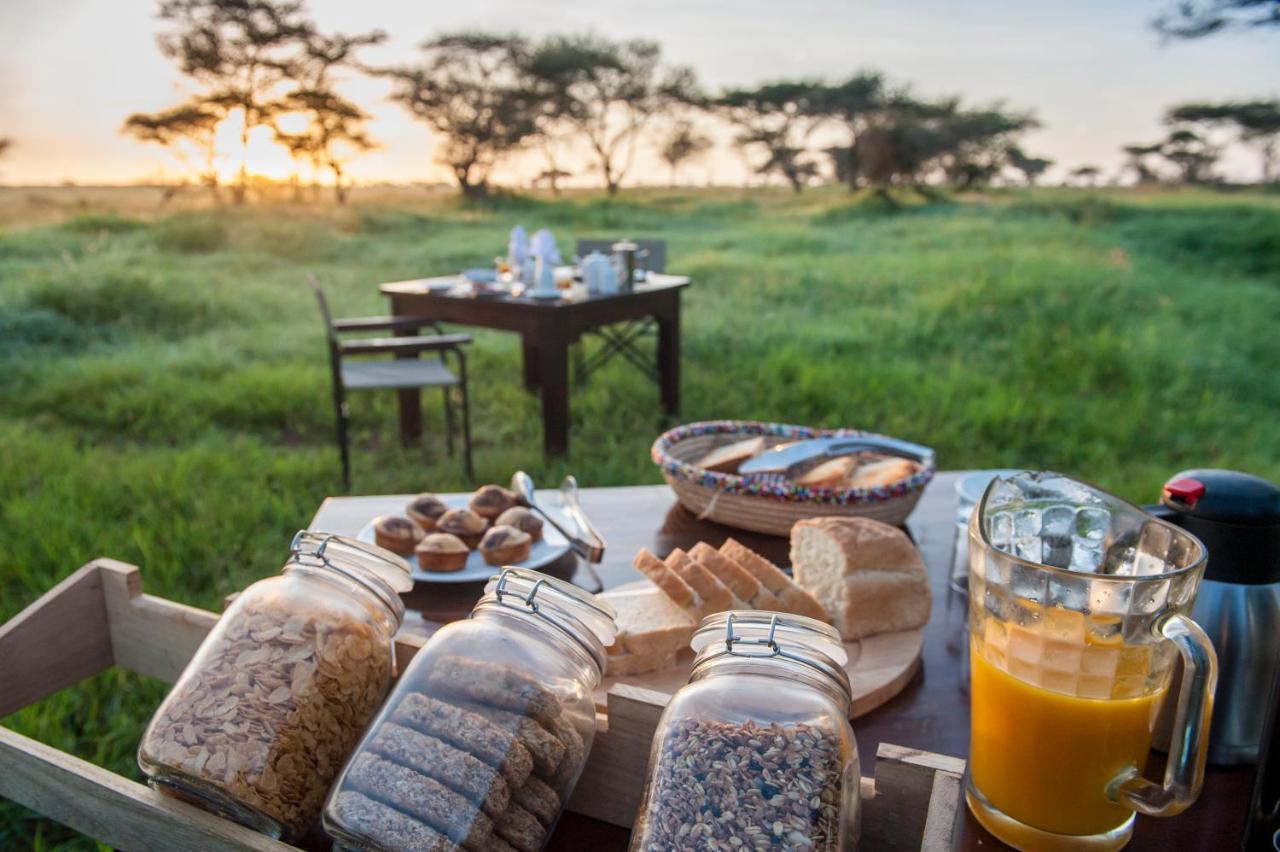 Serengeti Sametu Camp Екстериор снимка